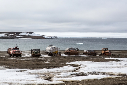Десятки погибших в экспедициях полярников захоронили рядом с Антарктидой