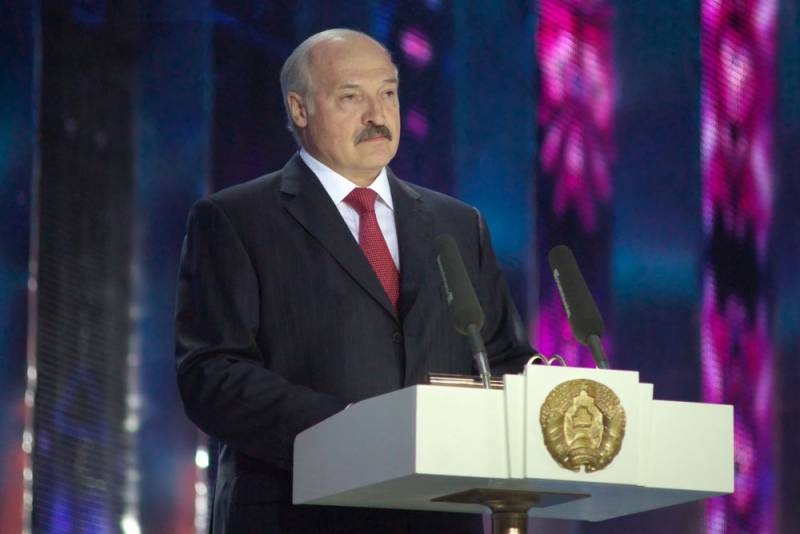 Лукашенко обвинил Москву в препятствовании поставкам нефти из Казахстана