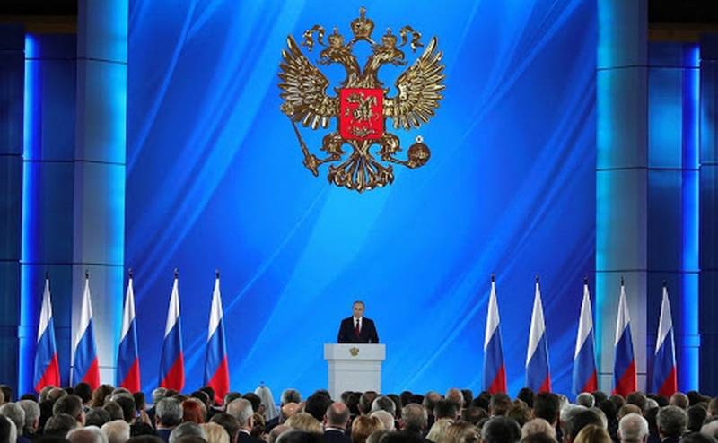 Данные соцопроса: россияне поддерживают поправки в Конституцию