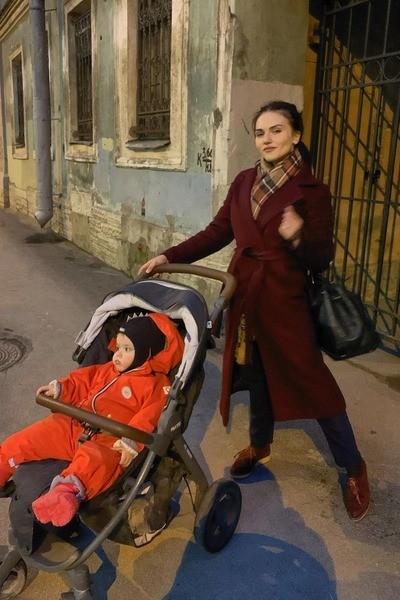 На выпивку не хватает? Бывшая невеста сына Марии Шукшиной выпрашивает деньги у подписчиков