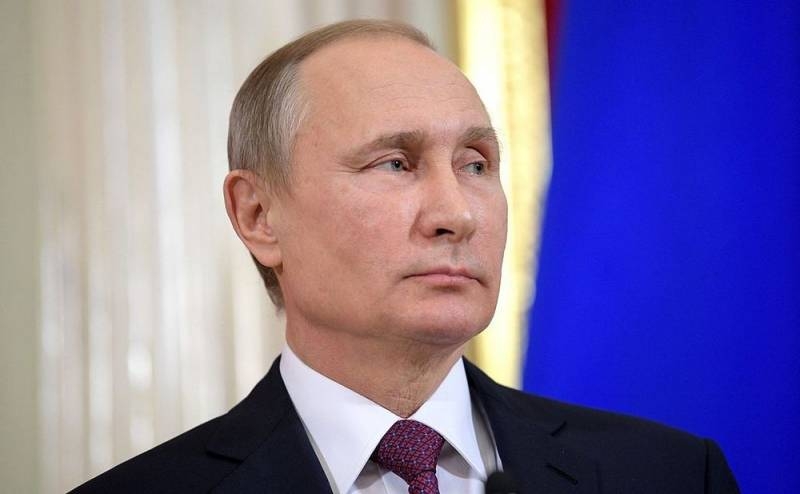 «Призываем бороться!»: Лондон ответил на слова Путина о «маме и папе»