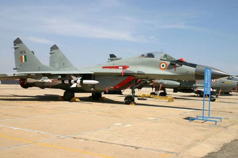 Второй палубный МиГ-29К разбился в Индии