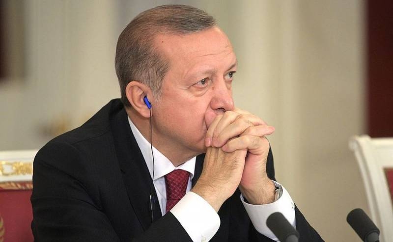 Эрдоган вновь попросил помощи НАТО по Сирии