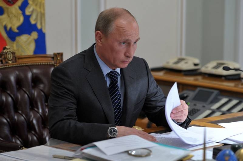 Владимир Путин объявил о новых мерах по борьбе с COVID-19