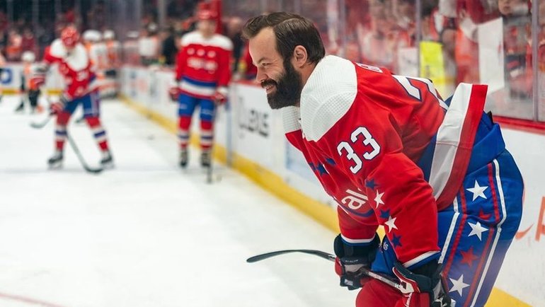 Партнер Овечкина обвинил НХЛ в лицемерии. Можно ли ради денег рисковать здоровьем хоккеистов?