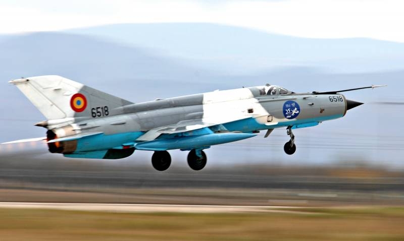 «Почему F-16 остались на земле?»: румыны недовольны перехватом Ту-22М3 старыми МиГ-21