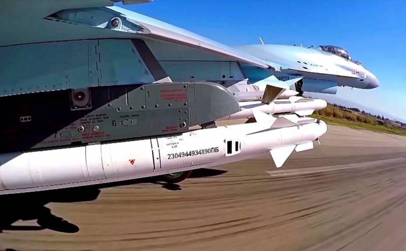 СМИ: Россия перебросила в Ливию 10 самолетов, включая Су-35