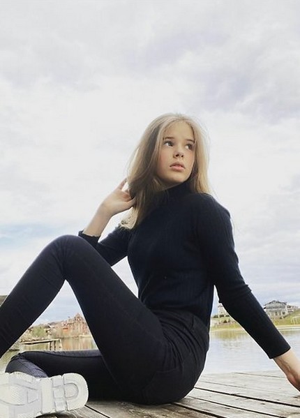 «Уже совсем взрослая»: как выглядит 13-летняя дочь Александра Абдулова