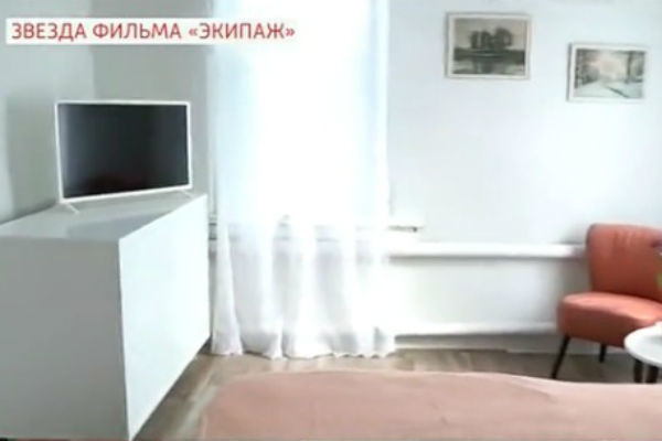 Дорогая мебель и натяжные потолки: новый ремонт в доме Ирины Акуловой