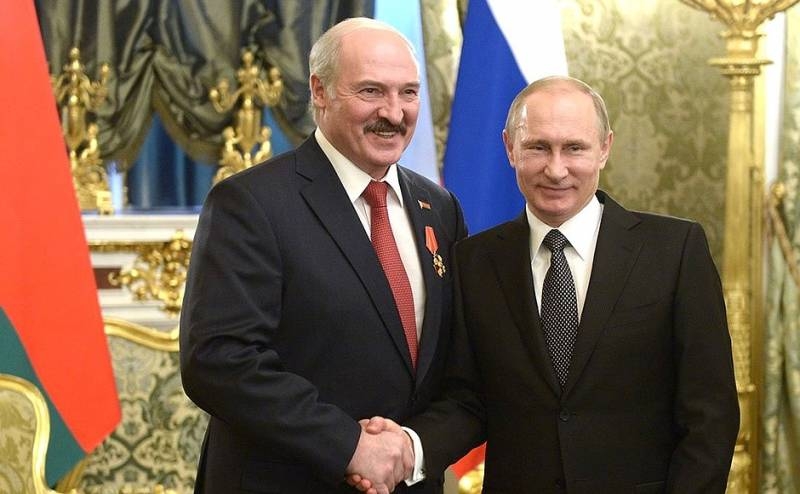Равнение на Путина: Лукашенко тоже решил изменить Конституцию