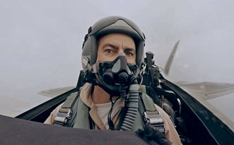 Американский летчик поделился впечатлениями после учебного боя с Су-30