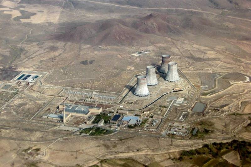 Азербайджан заявил о возможности ударить по армянской атомной станции