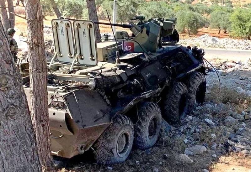 Появилось фото поврежденного мощным фугасом российского БТР-82А в Сирии