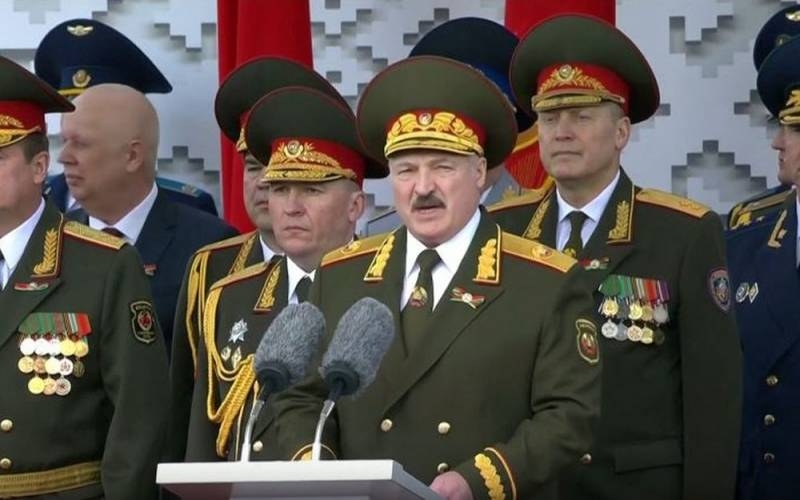 Эксперт грамотно перечислил ошибки Лукашенко, которые ведут страну к майдану