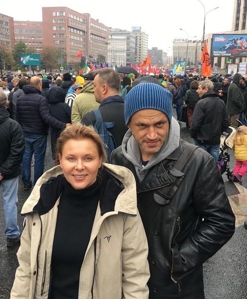 «Я была в положении»: Яна Троянова о жестоком избиении первым мужем 