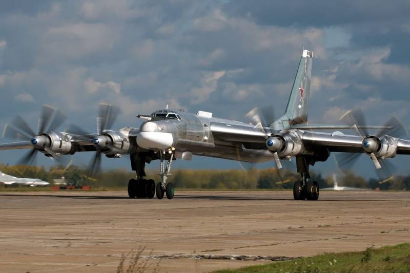 НАТО пришлось сопровождать российские Ту-142 над пятью морями и двумя океанами