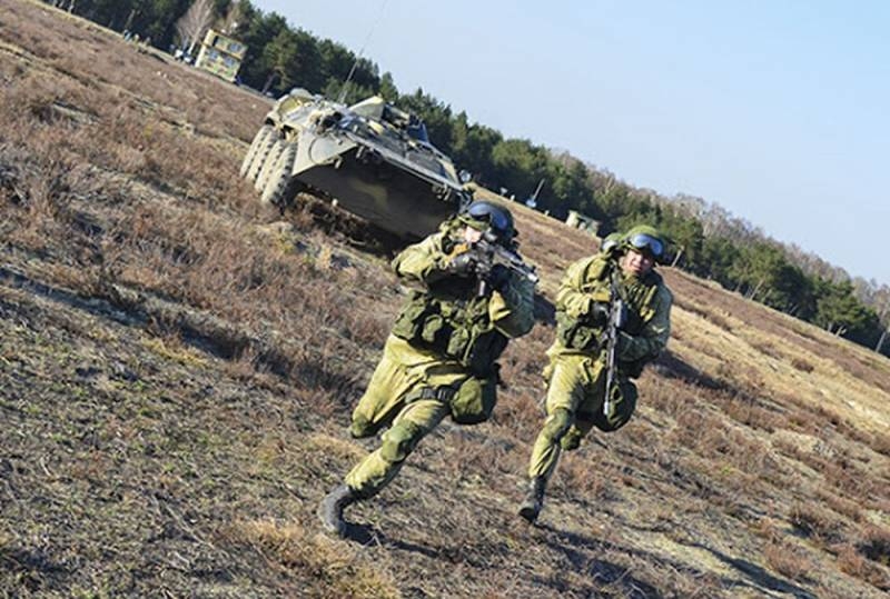 В Беларуси фиксируют активную переброску войск к границам НАТО