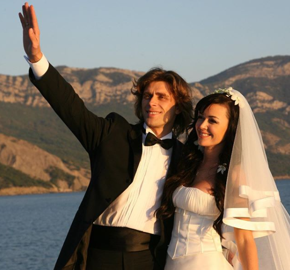 «Пусть высшие силы будут на вашей стороне»: Заворотнюк и Чернышев отметили годовщину венчания