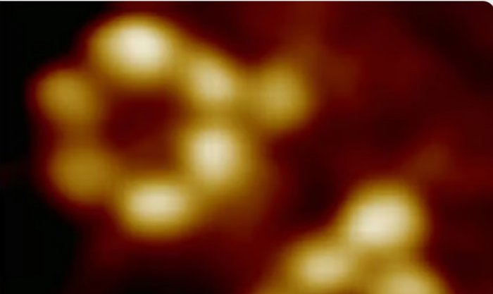 Американские ученые сумели сделать рентгеновский снимок отдельного атома 