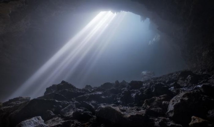 Ученые нашли микропластик в полностью изолированной пещере 