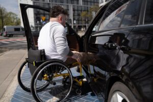 Активные инвалидные коляски: технологии, дизайн и практическое применение