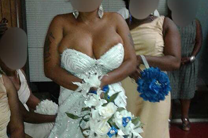 Полную невесту подняли на смех в сети за слишком маленький корсет