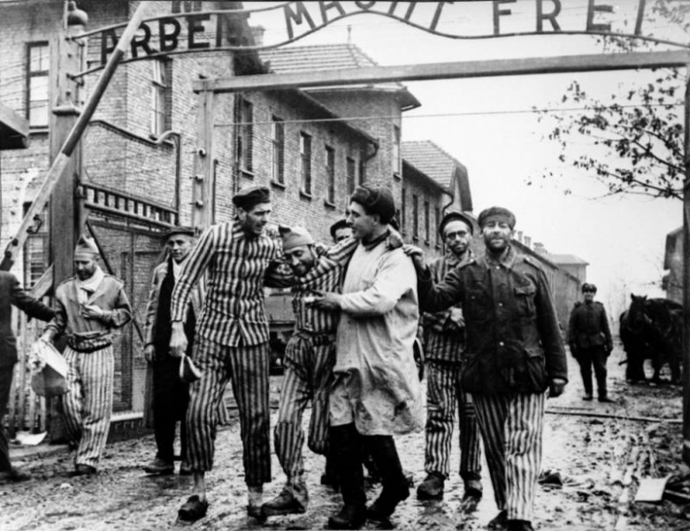 Россия рассекретила документы о зверствах польских надзирателей в Освенциме