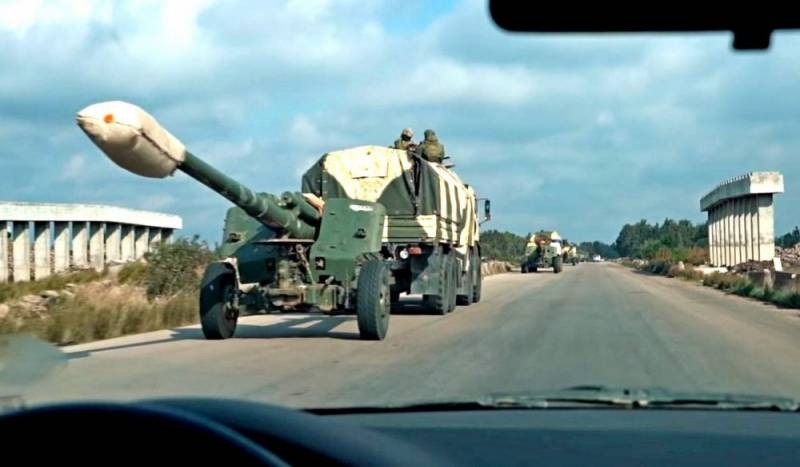 Российские военные перебрасывают тяжелые гаубицы в Идлиб