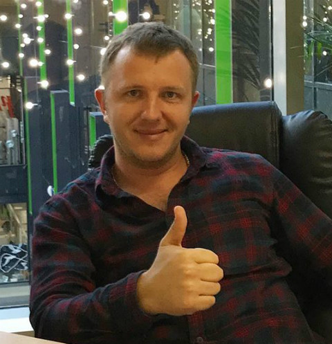 Участник «ДОМа-2» Илья Яббаров набросился с кулаками на возлюбленную