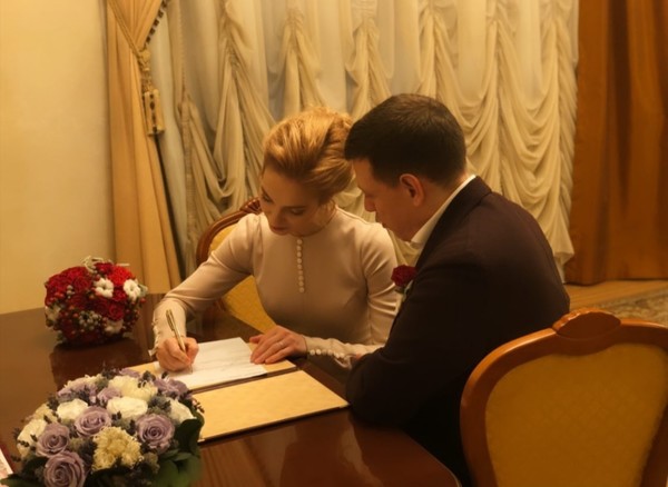 Звезда сериала «Кухня» женился на Марии Луговой